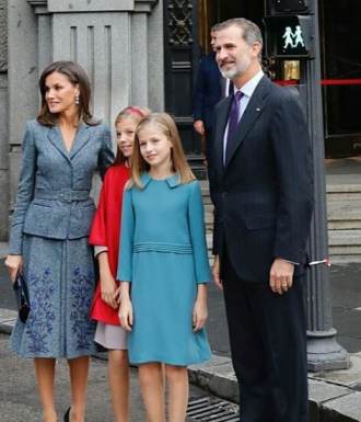 Leonor Princess of Spain with her family